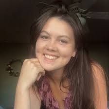 Ivy Bennett (ivyalaynabennet)