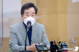 『한 사이트에 통합된 국내 및 해외 토렌트』 저마다의 일곱 살을 가슴에 품은 채 어른이라는 이름으로 살아가는 이들이 살인사건이 일어난 건물에 모여 살게 되며 시작되는 이야기 국내 최초 토렌트 검색 엔진 토렌트서치에 오신 것을 환영합니다. Vmx0 Ziakaqzfm