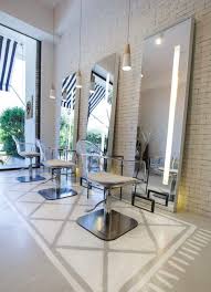 Pin By Le Lu On Lights Salon Interior Design Hair Salon Interior Salon Suites Decor