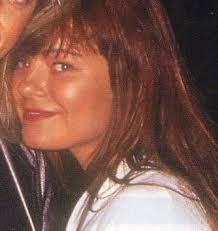 Who is Joe Elliott dating? Joe Elliott girlfriend, wife