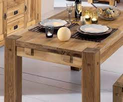 Misez sur une table à manger scandinave, en bois de couleur claire. Table Carree Salle A Manger Bois Massif 120 Fjord Tables A Manger Pier Import