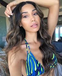 Brittany Mcgowan's Instagram, Twitter & Facebook