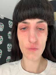 Can someone fix my wedding photo?