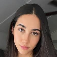 Isabella Green's Instagram, Twitter & Facebook