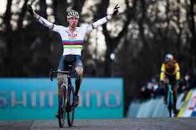 Van der poel held onto a slim lead. Ultieme Krachtsinspanning Bezorgt Van Der Poel De Zege In Namen Sport Ad Nl
