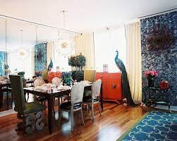 While i personally love the retro feel of a room with a mirrored wall, today's post focuses on spaces that are contemporary and elegant. 10 Rooms With A Mirrored Wall