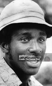 94 Frazier Barry Photos & High Res Pictures