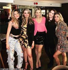 Открыть страницу «caroline d'amore» на facebook. Mischa Barton Slams Rumored Replacement Caroline D Amore In Scathing Post And Insults Her Brand Daily Mail Online