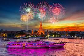 15 Best Places To Celebrate New Year S Eve Around The World New Year S Eve Around The World Bangkok Tourist Bangkok City