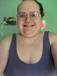 This is so cute!🥰 Looks happy too😅