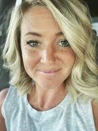 Alissa Prescott's Instagram, Twitter & Facebook