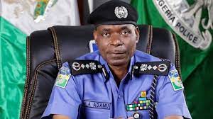 Balkisu shema ta saki hotunan batsa #arewa24 #hausa_top_tv #top_hausa_tv #hamisu_breaker ni musulmi ne kuma ina azumi, don haka ku daina turo min da hotunan batsa inji mawaki naira. An Kama Wasu Æ´an Kano Masu Tallar Hotunan Mata Na Batsa A Whatsapp Bbc News Hausa