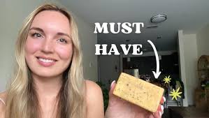 Amazon.com: Blue Moon Elise Jabón en barra de árbol de té para hombres y  mujeres, fabricado con ingredientes orgánicos, hecho a mano en los Estados  Unidos, hidratante y terapéutico para rostro/cuerpo, barra