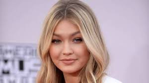 Blonde hair is all the craze right now. Celebrity Gigi Hadid Models United States Model Woman American Blonde Green Eyes Poster Large Print On 36x24 Inches Fine Art Print Art Paintings Posters In India Buy Art Film