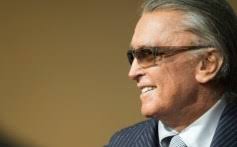 When Robert Evans Beat O.J. Simpson