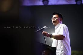 Beliau adalah bekas penyandang jawatan sebagai timbalan menteri dalam negeri. Jangan Jadi Pencabul Hak Rakyat Azis Sabah Post