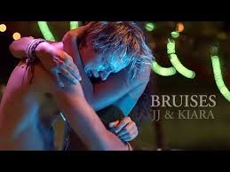 Jj Kiara Bruises S1 Youtube In 2020 Bruises Dream Boyfriend Pankow
