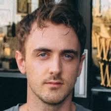 Austin Powell's Instagram, Twitter & Facebook