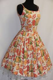 Sale 40 Off Vintage 1950s Fruit Print Dress Sleeveless Summer Party Frock Vintage Outfits Vintage Style Dresses Fashion
