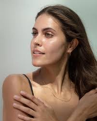 Keri Atkinson's Instagram, Twitter & Facebook