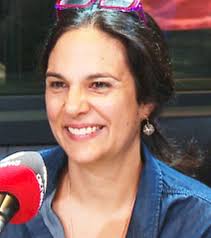 No brainer! NSS teacher wants to confiscate phones