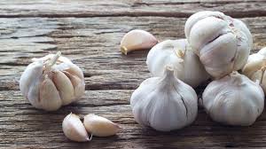 Mungkin cara makan bawang putih ini tidak biasa bagi anda, tapi mengolah bawang dengan memasaknya justru akan menghilangkan berbagai nutrisi penting. Cara Konsumsi Bawang Putih Untuk Menurunkan Berat Badan Lifestyle Liputan6 Com