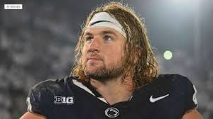 Blount, Parker sign tender offers from Bucs