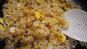 Nasi goreng ini adalah sebuah nasi yang dimasak resep membuat nasi goreng capcay kangkung : Nasi Goreng Telur Hancur