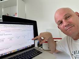 After recording 250+ individualized "HubSpot intro" videos