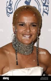 Shari hi-res stock photography and images