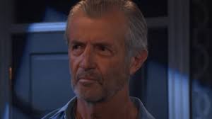 James Read Dishes Clyde's Love Life