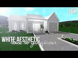 | heyy guys i build a bloxburg mansion for 10k (exterior only) if you want a interior then write it in the comments! Roblox Bloxburg 20k No Gamepass Starter House Dj Song 7 7 Mb 320
