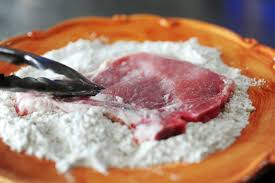 These Flavorful Pan Fried Pork Chops Come Together Fast Recipe Fried Pork Chops Pan Fried Pork Chops Fried Pork Chop Recipes