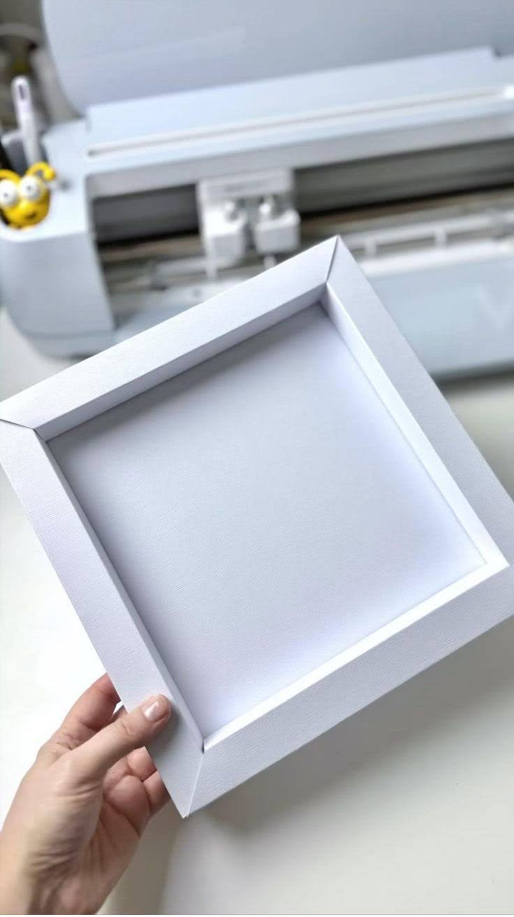 gift packaging, jewellery, cosmetics, garments, e-commerce product image