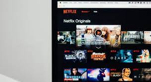 However, no matter what movies leave or join the fray each month, you can always count on the streaming service to have something that will catch. Best Movies To Watch With Friends On Netflix 5 Must Sees