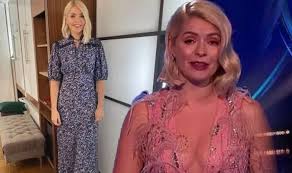 Born 10 february 1981) is an english television presenter, model and author. Holly Willoughby Covers Up For This Morning After Sparking Frenzy With Boob Baring Dress Celebrity News Showbiz Tv Express Co Uk