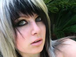 Here is my blonde to black hair transformation i kno. Blonde And Black Hairstyles 23 Addictive Collections Design Press