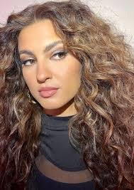 Kadi Lee's Instagram, Twitter & Facebook