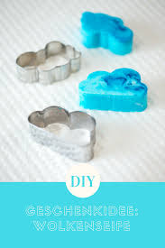 Bei uns werden sie ausgezeichnet beraten. Diy Wolkenseife Seife Ganz Leicht Selber Machen Mit Hubschen Motiven Seife Wolken Seife Selber Machen