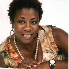 Jasmine Ayers (@weird_case)