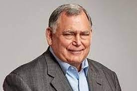 Edward Cialkowski's Instagram, Twitter & Facebook