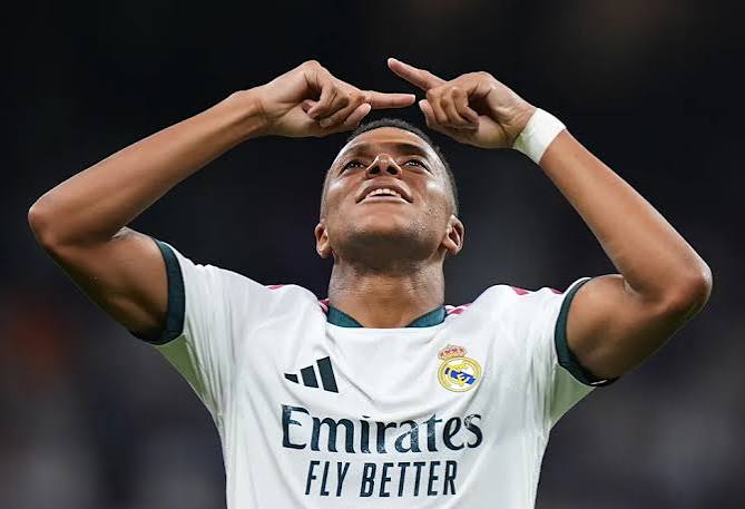 KYLİAN MBAPPE'NİN YENİ TERCİHİ İSVİÇRELİ 'ON' OLDU