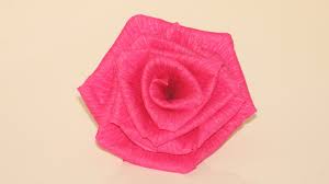 Krepprose Rose Aus Krepppapier Basteln Rosen Basteln Krepppapier Blumen Aus Krepppapier