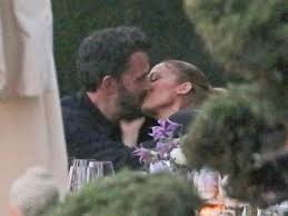 Ben affleck, 48, and jennifer lopez, 51, were spotted. Bennifer Returns As Jennifer Lopez And Ben Affleck Rekindle Romance With A Kiss The Economic Times