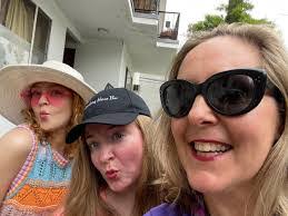 Elizabeth Sale's Instagram, Twitter & Facebook