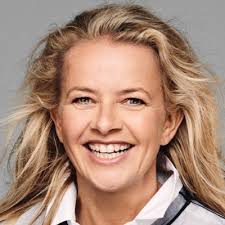 Als kind speelde ik op het speelplein, werd ik er moni, groeide ik door van jobstudent in volt en hotel o'mer waarom ik graag werk in oranje? Mabel Van Oranje Mabelvanoranje Twitter
