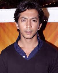 Anshuman Jha turns director with 'Lord Curzon Ki Haveli'