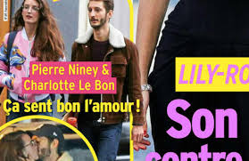 En trente ans de carrière, l'actrice et chanteuse a réussi à se faire un prénom (video). Charlotte Le Bon Et Pierre Niney Ne Se Lachent Plus