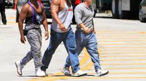 Marc schiller is suing actor mark wahlberg, director michael bay, paramount pictures and viacom, among others, over the film 'pain & gain,' which is loosely based on his kidnapping. Sneakers New Balance Of Mark Wahlberg In No Pain No Gain Spotern