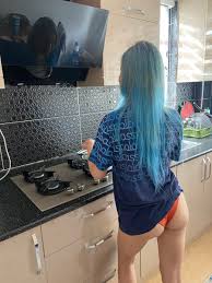 Mavi Sese on X: Artık evimde kiracı gibi değil ev sahibi gibi  hissediyorum. ✌️Kiramı iki ay peşin ödedim. Sen de izle diye Onlyfansa %50  indirim yaptım. RT yapanlardan birine video hediye.🍒🍒  t.co5C2iJtgcFi